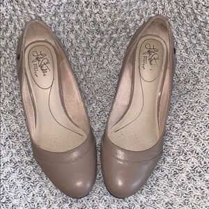 Tan wedges size 9.5W wide width